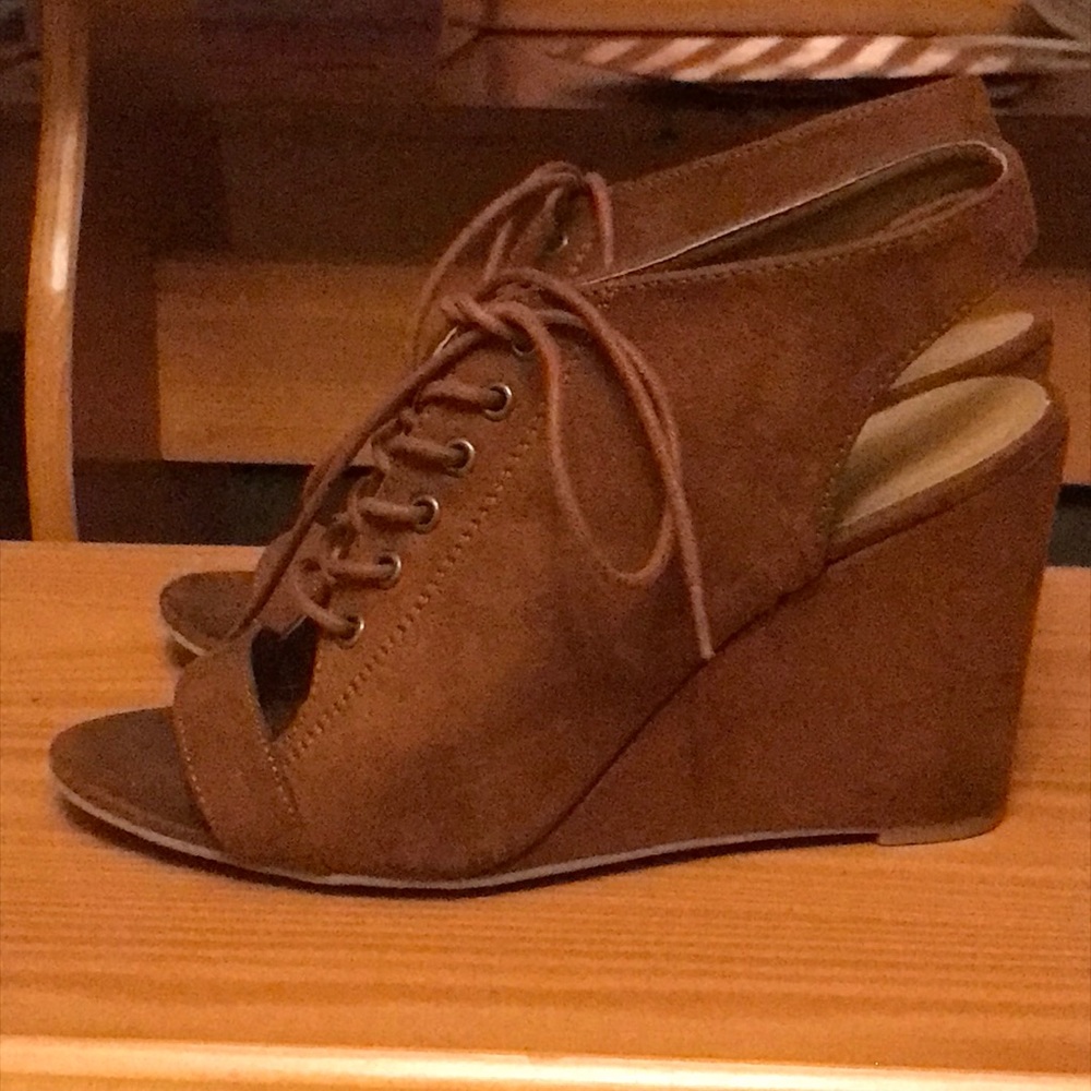 🍂Suede platform shoes, size 9 - Picture 2 of 5